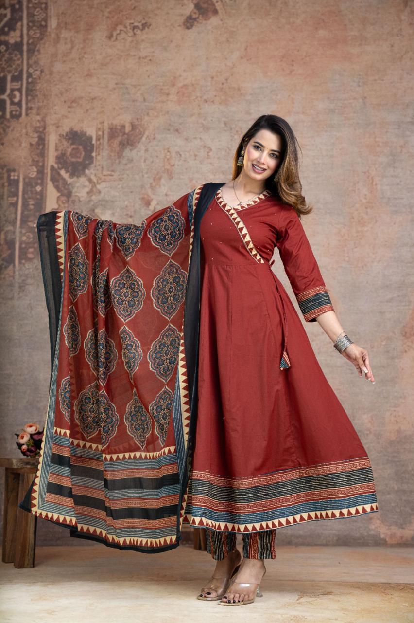 Aarohi Cotton Flared Anarkali Set (Red)