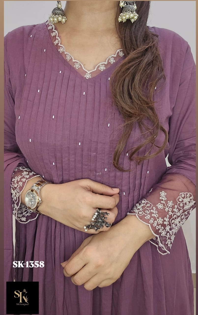 ELEGANT PEARL DETAIL COTTON SET