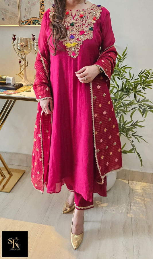 Regal Mul Chanderi Tassel-Embroidered Kurta Set (Royal Maroon)