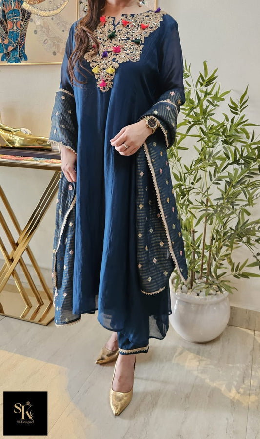 Regal Mul Chanderi Tassel-Embroidered Kurta Set (Midnight Blue)