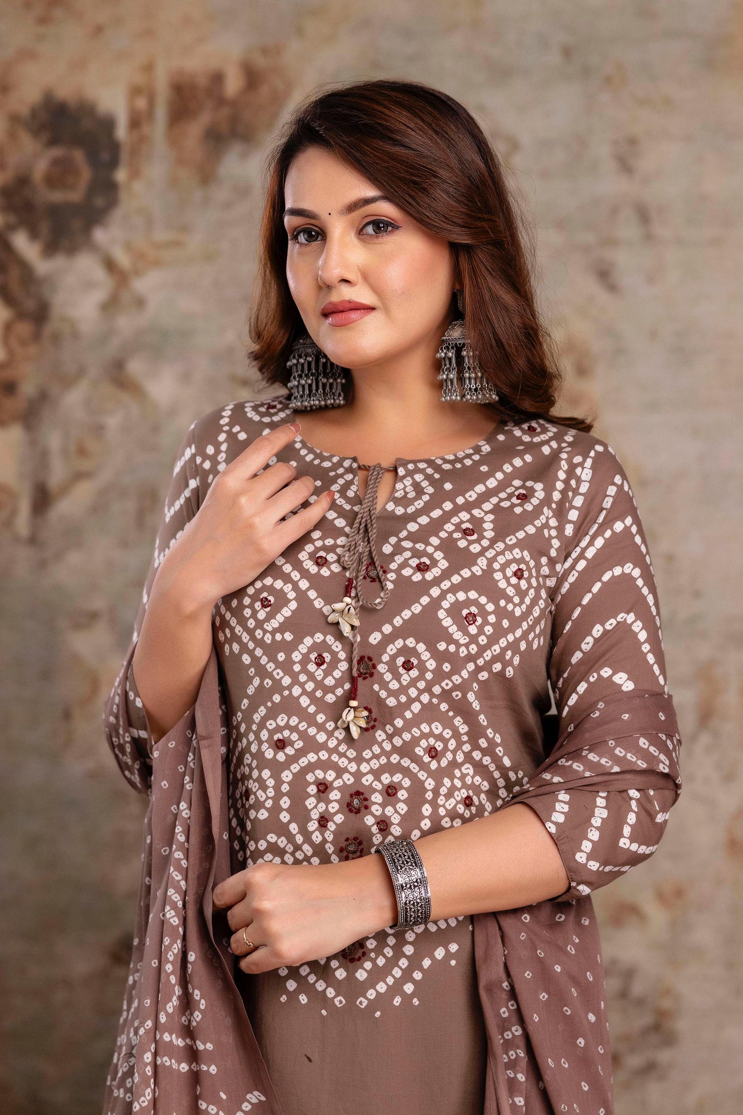 Bandhani Bliss – Festive Kurta Set (Chikoo)