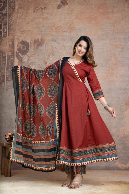 Aarohi Cotton Flared Anarkali Set (Red)